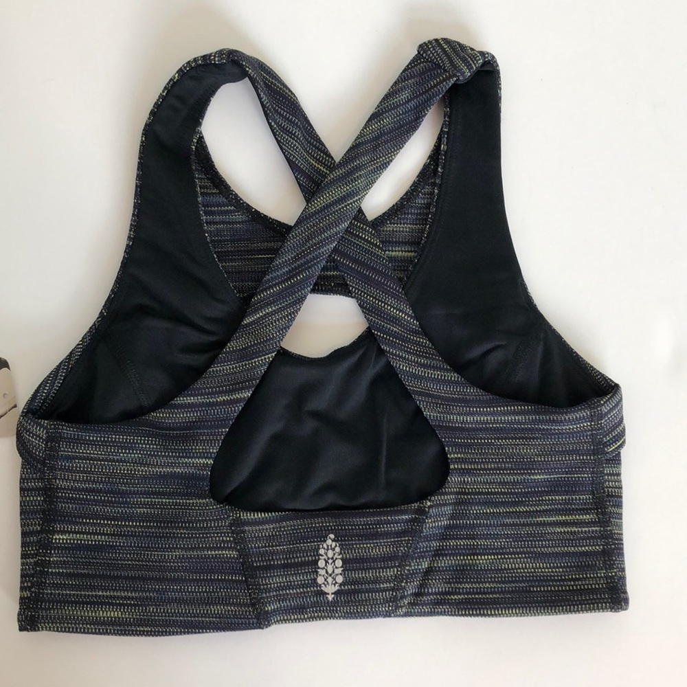 NEW! FREE PEOPLE MOVEMENT strut sports yoga knit black multi cut bralette bra - Picture 4 of 7